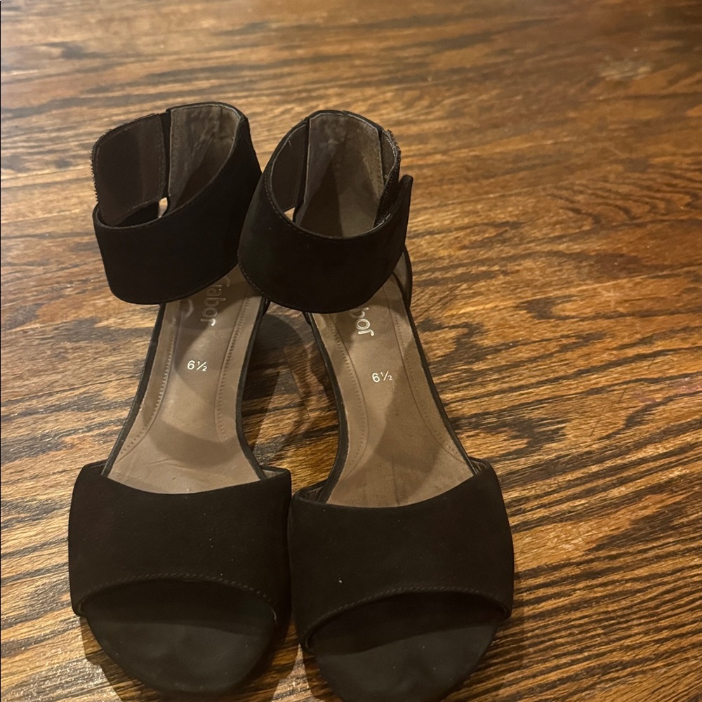 Gabor Women's Elegant Black Sandals/Know for Comfortable walk